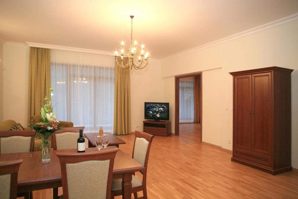 斯鲁奈斯拉兹内酒店 卡罗维发利 客房 照片